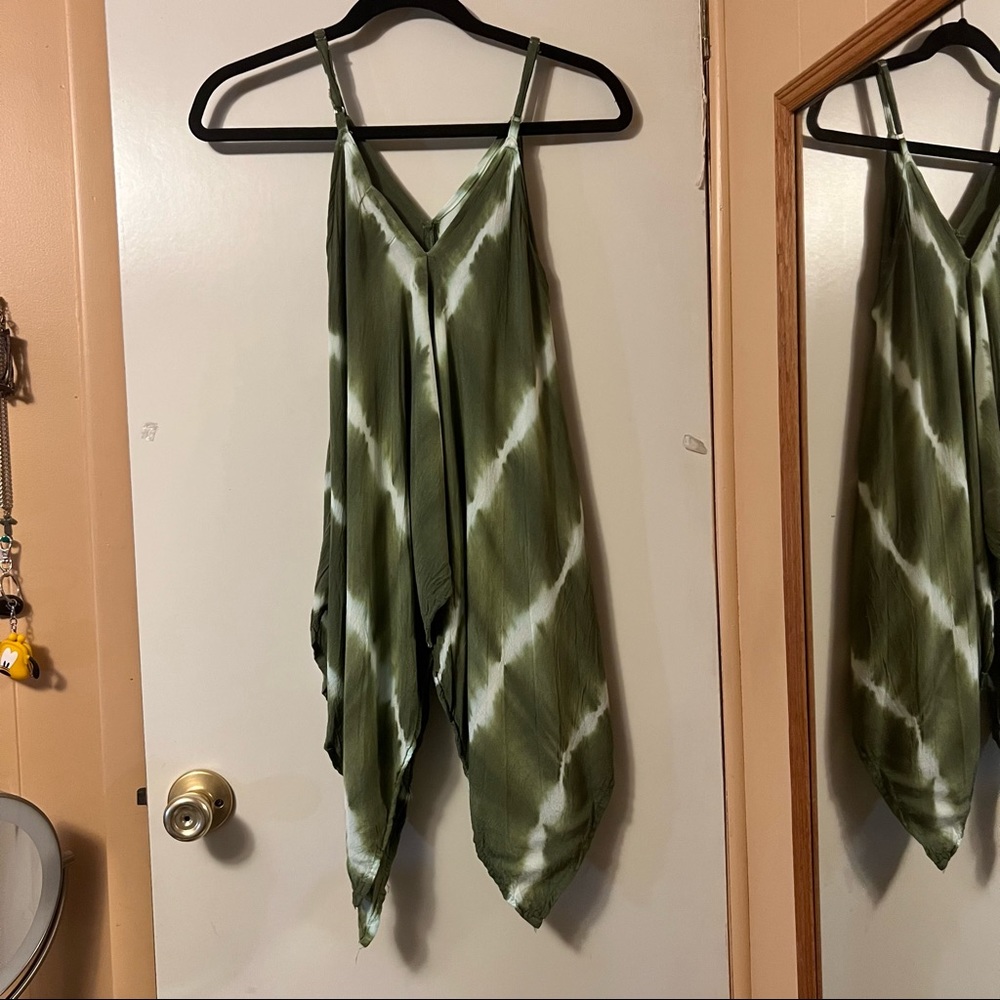 Green and White Flowy Top
